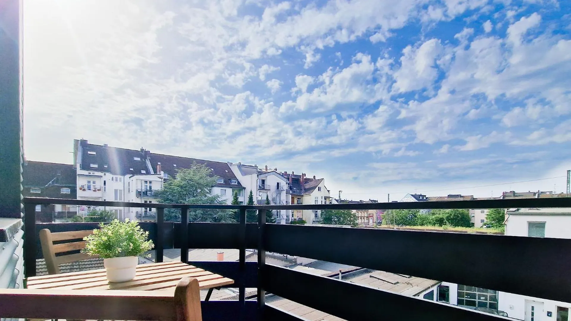 Raj Living - 2 Or 3 Room Apartments - 15 Min Zur Messe Dus & 10 Min Old Town Dus Düsseldorf Germania