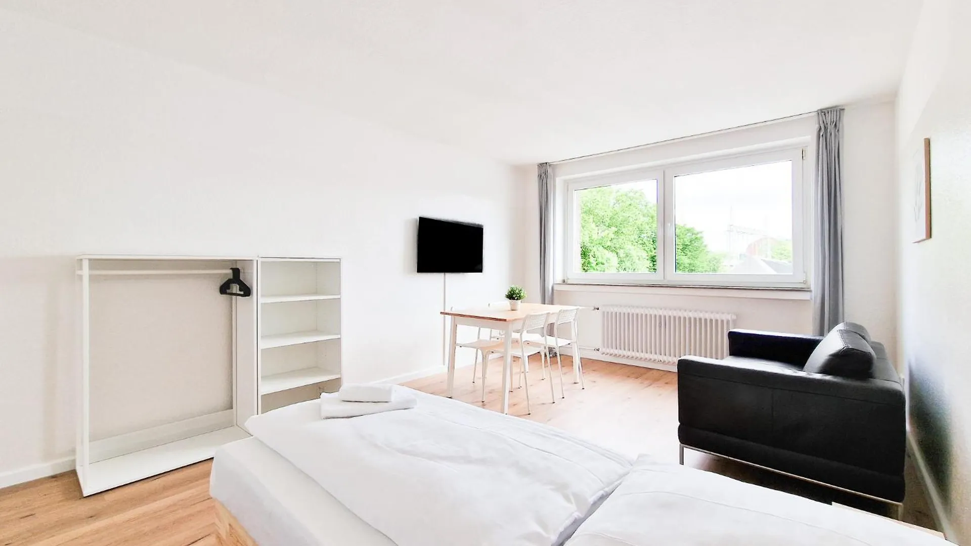 Raj Living - 2 Or 3 Room Apartments - 15 Min Zur Messe Dus & 10 Min Old Town Dus Düsseldorf